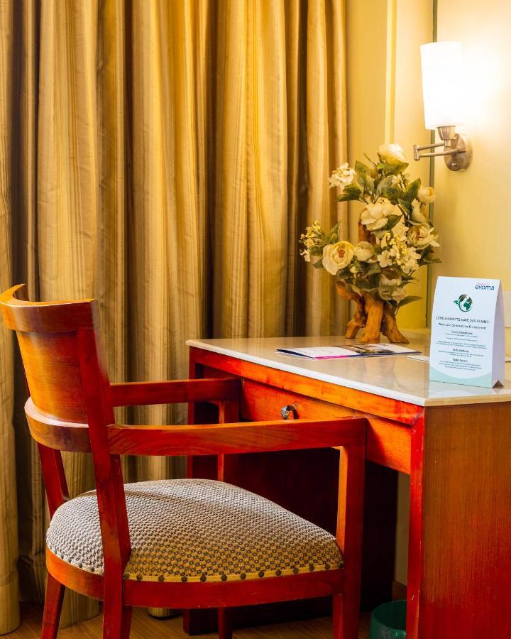 Hotel Evoma à Bangalore Extérieur photo