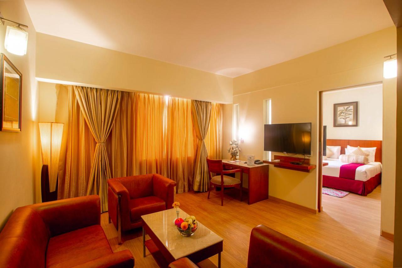 Hotel Evoma à Bangalore Extérieur photo